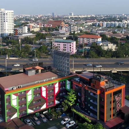 The Breton Hotel Media Bangkok Buitenkant foto
